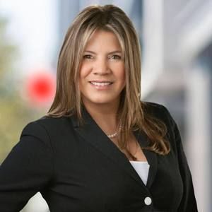 Meet your Posher, Yaneth